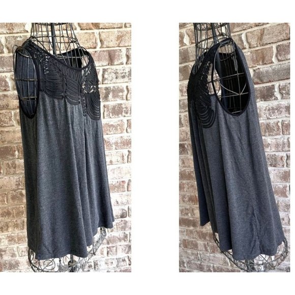 Carmen Marc Valvo Tunic Top Sz L Gray Sleeveless Black Embellished Souta… - Picture 5 of 12